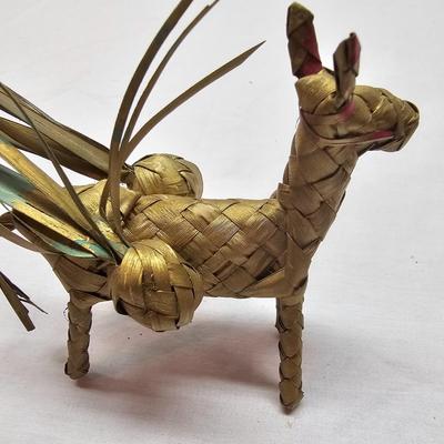 Wicker Figure Nativity Set w/Wooden Crèche (BS-JS)