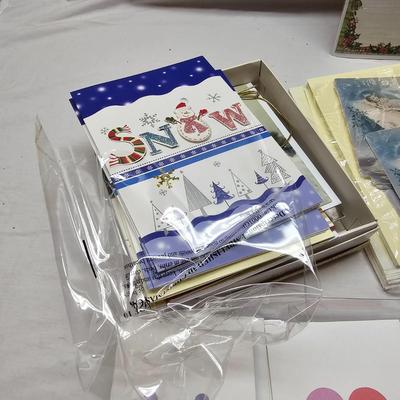 Christmas & All-Occasion Gift Wrap, Bags and More (BS-JS)