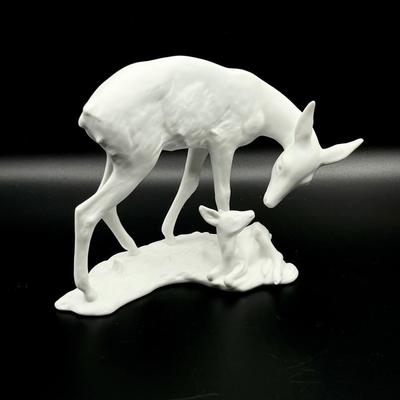 KAISER ~ G. Borchmann ~ Doe With Her Fawn Porcelain Figurine