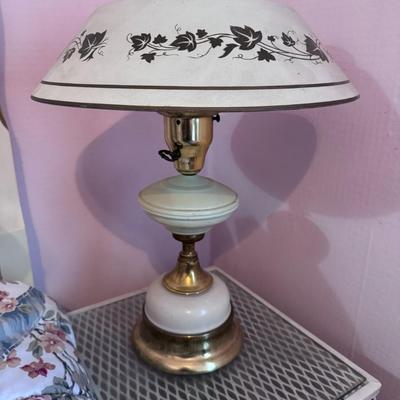 Vintage White Toleware Table Lamp