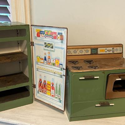 Vintage Metal Children's Play Kitchen Appliances