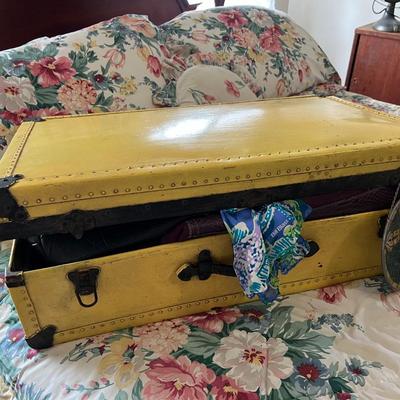 Vintage Yellow Suitcase Filled w/ Assorted Purses Lot