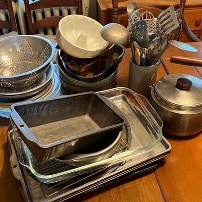 Misc Kitchenware Lot