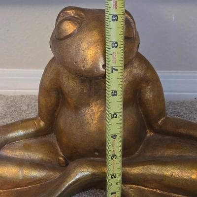 Chalkware Gold Mediating Frog