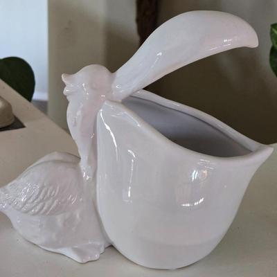 Toucan Key Storage Figurine Pelican Statue Ceramic Storage