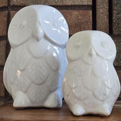 2 Ceramic White Glazed Owls