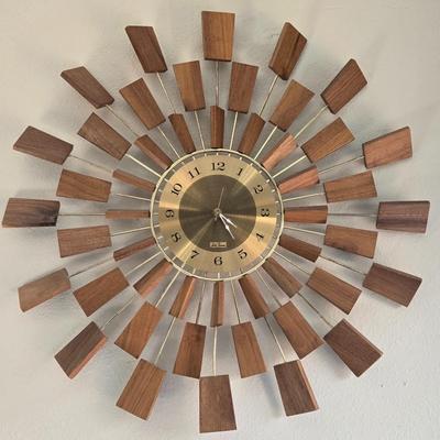 Mid Century Modern Seth Thomas Paddle Wood Sunburst Clock