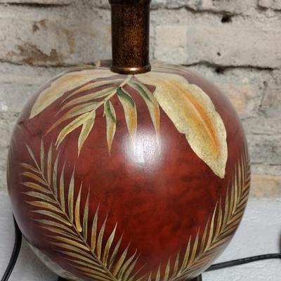 Leaf Motif Lamp