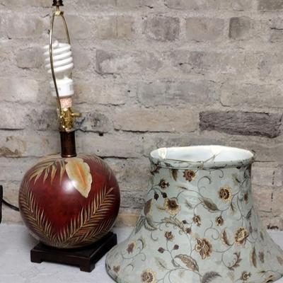 Leaf Motif Lamp