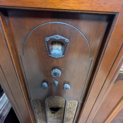 1931/1932 PHILCO Grandfather Clock Radio Superheterodyne