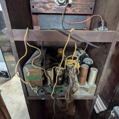 1931/1932 PHILCO Grandfather Clock Radio Superheterodyne