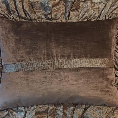 Decorative Ruffled Throw Pillow