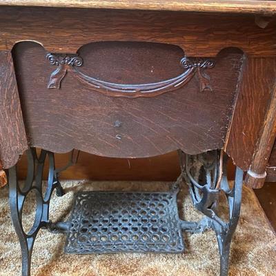 Vintage Sewing Machine