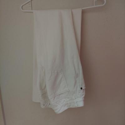 Size Small Women's Pants by Lilly Pulitzer and more (PC-BBL)