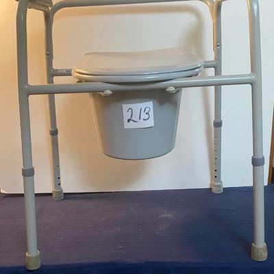 Commode