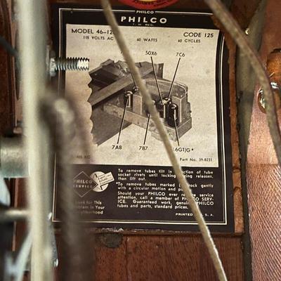 Antique Philco Phonograph/Radio (See Description)