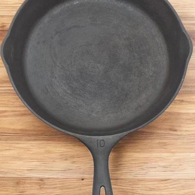#10 Cast Iron Chicken Fryer