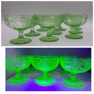 ANCHOR HOCKING Uranium Sherbet Glass Dishes (9)