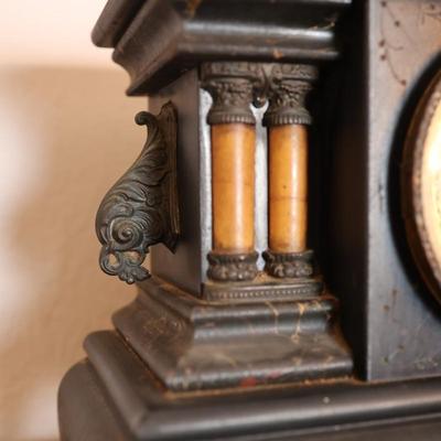 Antique Ornate Mantle Clock - Wm. L. Gilbert Clock Co. 1896 (See Description)