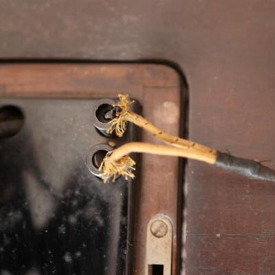 SINGER Sewing Machine with Table (See Description)