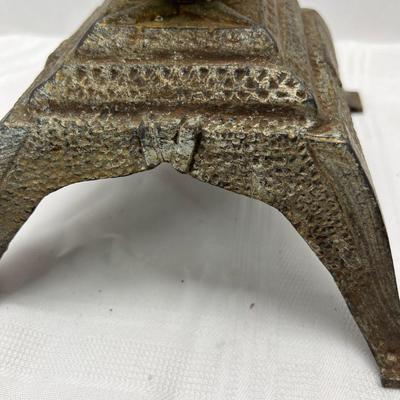 Antique metal dragon ashtray or bowl holder with Jadeite