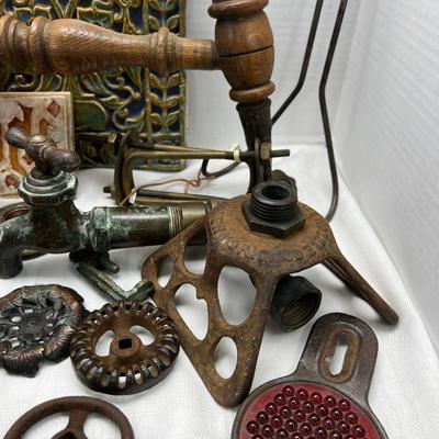 Architectual salvage lot