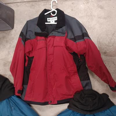 HIS AND HERS WALLS HOODED JACKETS (L) AND A COLUMBIA COAT (L)
