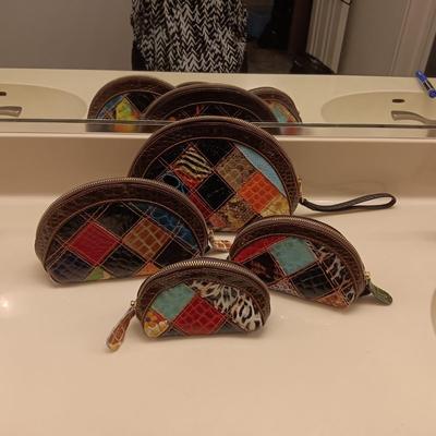 4 SIZES OF THRESKA ZIPPERED BAGS
