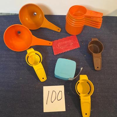 Tupperware Lot