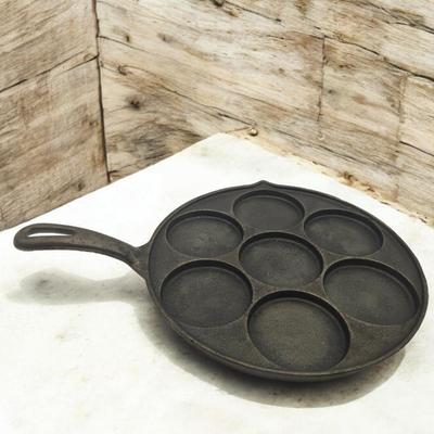 Griswold Cast Iron Swedish Pancake Skillet