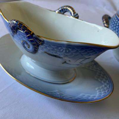 12 Person Bing & Grondahl Porcelain Seagull Dinnerware (K-RG)