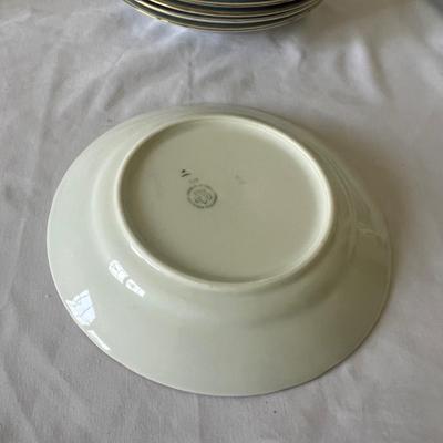 12 Person Bing & Grondahl Porcelain Seagull Dinnerware (K-RG)