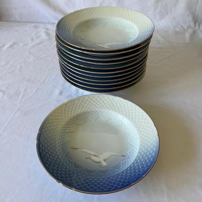 12 Person Bing & Grondahl Porcelain Seagull Dinnerware (K-RG)