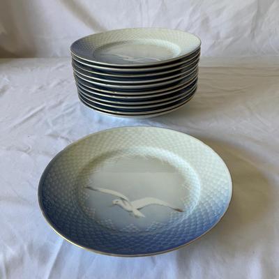 12 Person Bing & Grondahl Porcelain Seagull Dinnerware (K-RG)