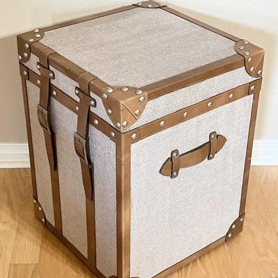 SAFAVIEH ~ Vtg. Style Storage Trunk With Leather Straps Side Table