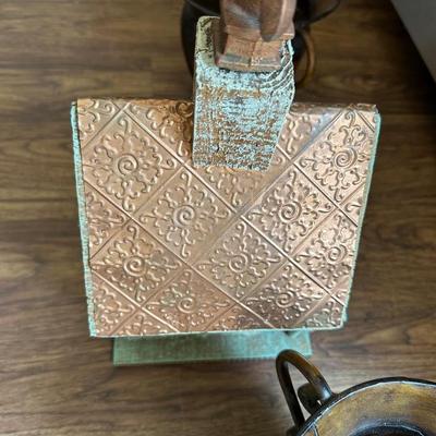DECORATIVE CHURCH BIRD HOUSE AND 2 METAL VASES