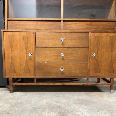 DISPLAY CABINET W/3 DRAWERS AND 2 CUPBOARDS