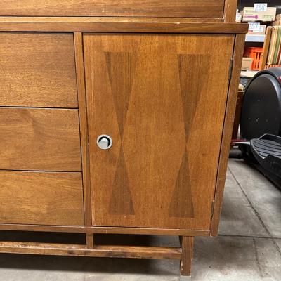 DISPLAY CABINET W/3 DRAWERS AND 2 CUPBOARDS