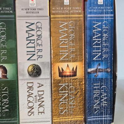 George R. R. Martin 'A Song of Ica and Fire' Set
