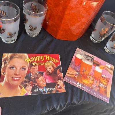 70s Bar group