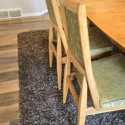Mid Century Modern Dining Table With 3 Leaves and Padded Top Protector