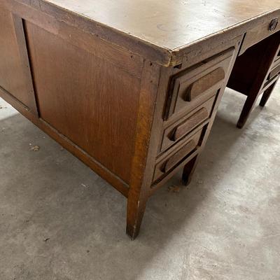 SOLID WOOD PARTNER DESK W/DRAWERS ON EACH SIDE