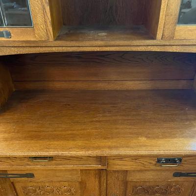 Arts & Crafts Style Hutch W/ Carved Detailing (DR-RG)