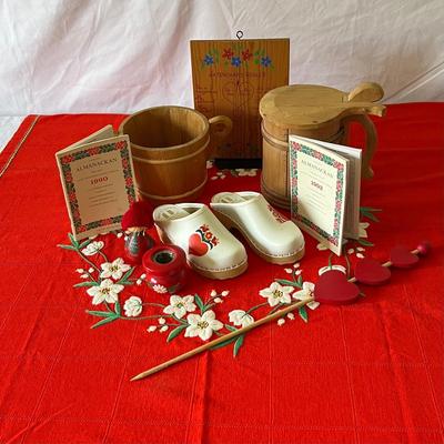 Swedish Collectibles- Clogs & More (O-RG)