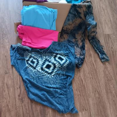 LADIES SHIRTS AND PAJAMAS L - XL