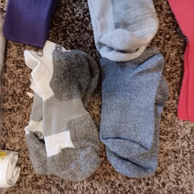 LADIES SOCKS AND NEW UNDERWEAR (7L)