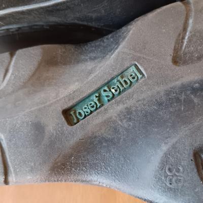 LADIES JOSEF SEIBEL AND SWISS GEAR SHOES 9 1/2