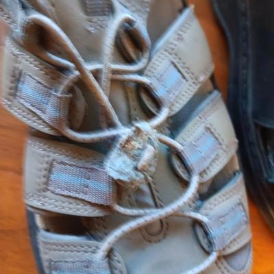 LADIES JOSEF SEIBEL AND SWISS GEAR SHOES 9 1/2