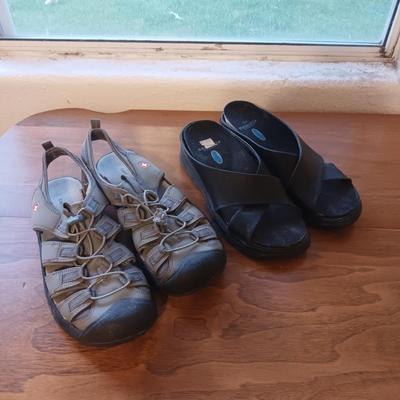LADIES JOSEF SEIBEL AND SWISS GEAR SHOES 9 1/2