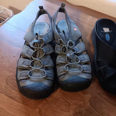 LADIES JOSEF SEIBEL AND SWISS GEAR SHOES 9 1/2